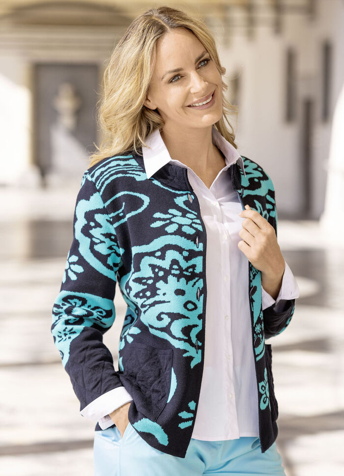 cardigan i jacquarddesign 