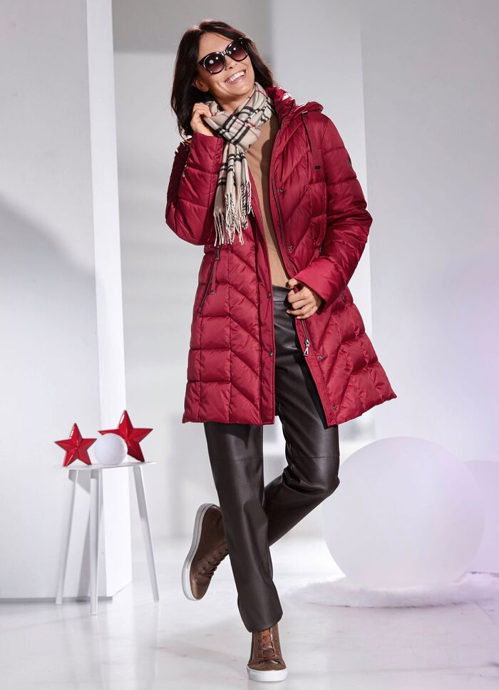 Kort kappa med avtagbar huva 