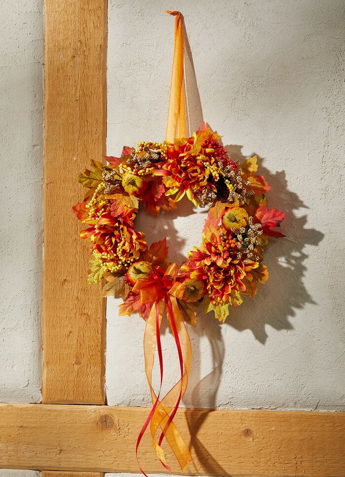 H&ouml;stlig v&auml;ggkrans 