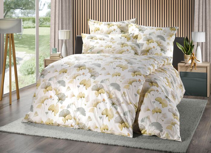 S&auml;ngkl&auml;desset med ginkgobladmotiv BEIGE