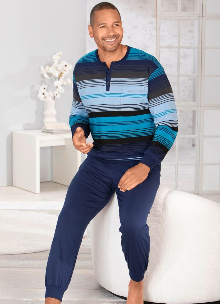 Pyjamas med knappsl&aring; och &auml;rmslut 