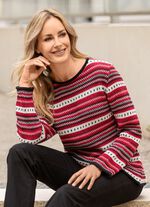 Tr&ouml;ja i dekorativt randigt m&ouml;nster 