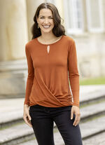 Skjorta med moderiktig knutlook 