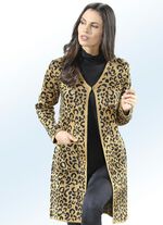 Stickad kappa i jacquarddesign 