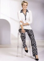 Pik&eacute;tr&ouml;ja med kontrasterande finish 