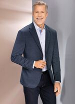 Jacka med fickor med lock 