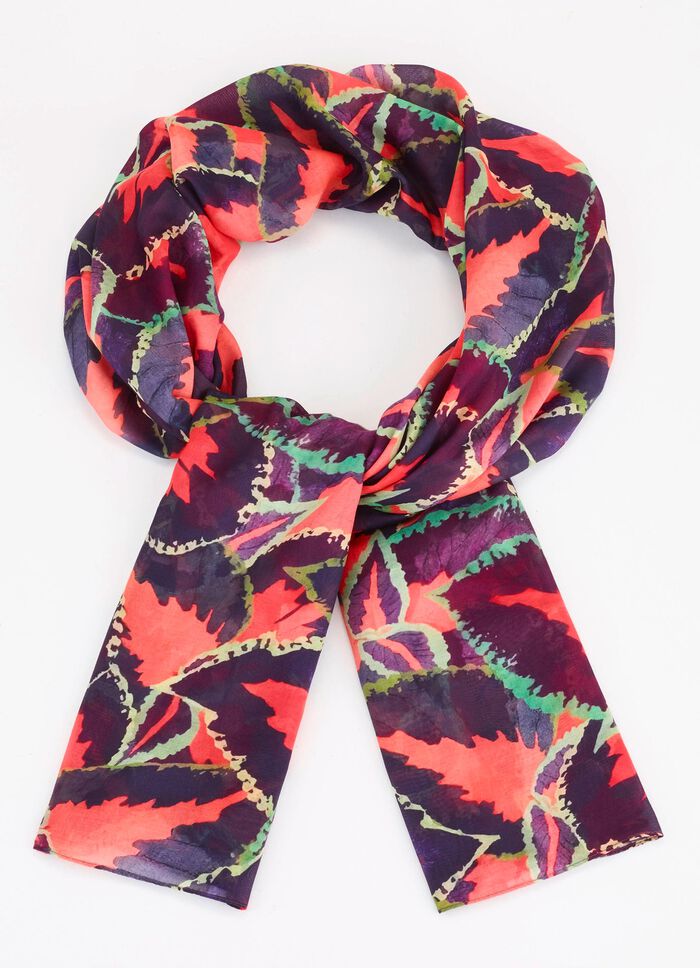 Halsduk med fantasim&ouml;nster 