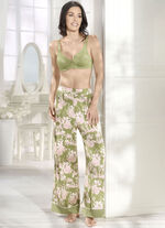 Triumph Amourette bygel-bh tillverkad av fin elastisk spets PISTAZIE