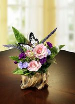 Rosor p&aring; tr&auml;dstam 