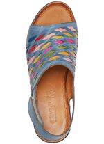 Gemini-sandaler med sofistikerade, f&auml;rgglada fl&auml;tade detaljer JEANS