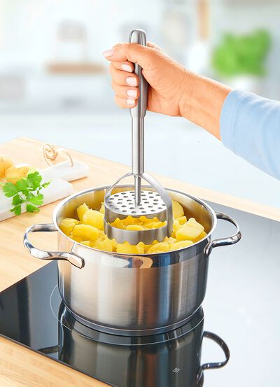 Potatisst&ouml;tare tillverkad i rostfritt st&aring;l. 