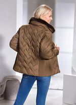 Jacka med fantastisk sicksackquiltning 