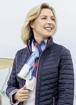 Halsduk med prickmönster 