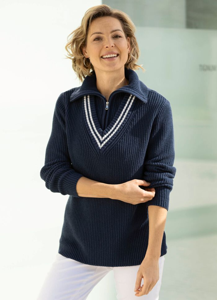 Tr&ouml;ja gjord av h&aring;llbart &aring;tervunnen bomull 