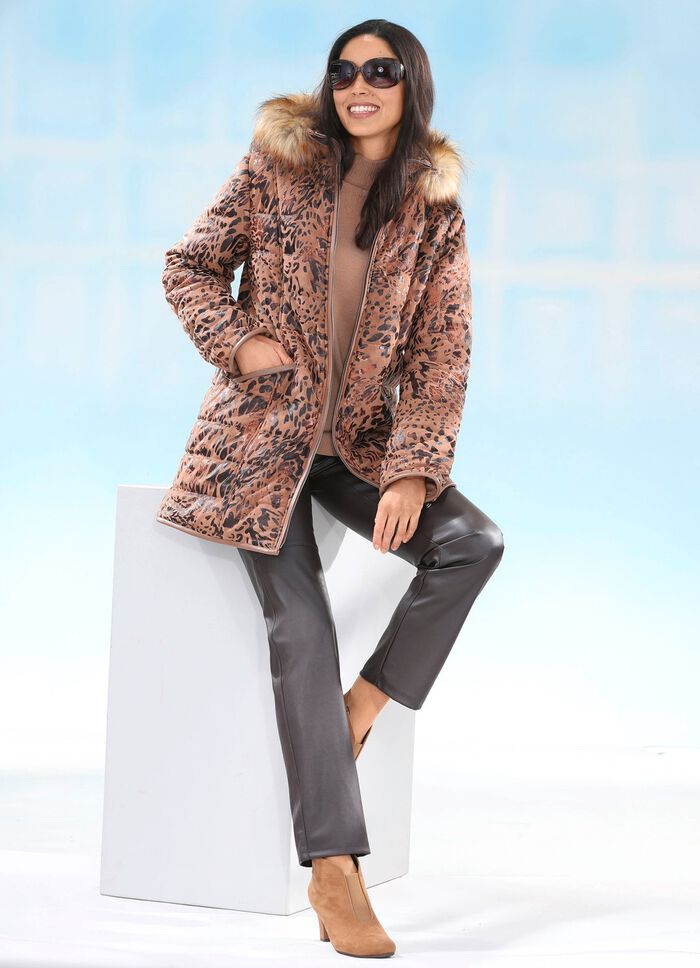 Jacka med avtagbar huva 