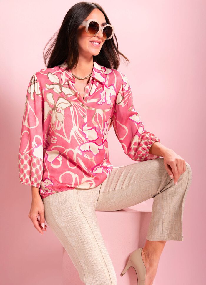 Blus med kn&auml;ppning 