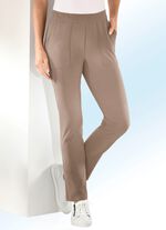 Sportiga byxor i aktuell ankell&auml;ngd 