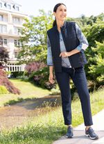 Quiltad v&auml;st med l&auml;tt vaddering 