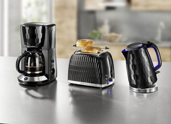 Russell Hobbs frukostserie Honeycomb i högglansig plast SVART