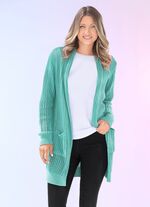 L&aring;ng kofta i str&auml;ckande randigt m&ouml;nster 