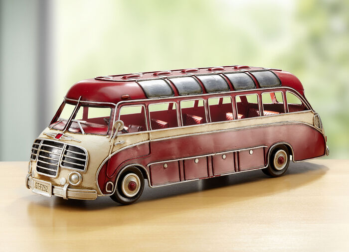Nostalgisk Setrabuss från 1950-talet 
