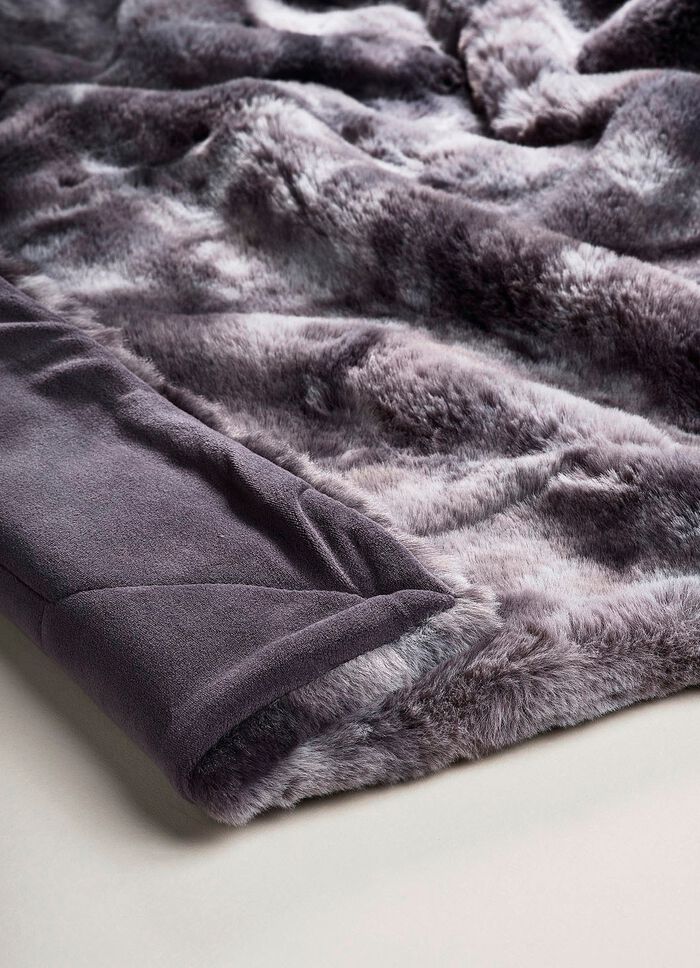 P&auml;lsfilt tillverkad av v&auml;vd naturp&auml;ls 