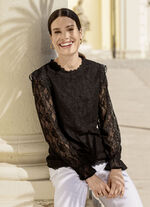 Spetsskjorta i 2 f&auml;rger 