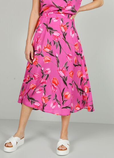 Kjol med blomm&ouml;nster 