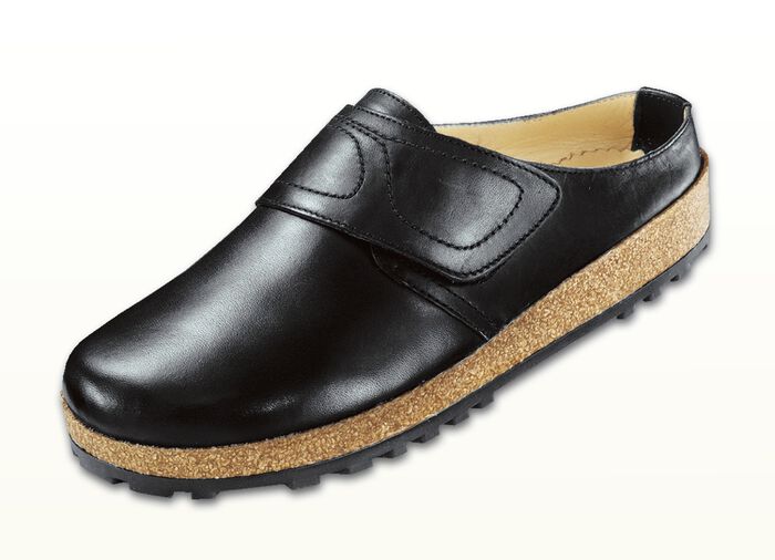 Tr&auml;skor i mjukt koskinn fr&aring;n Haflinger SVART