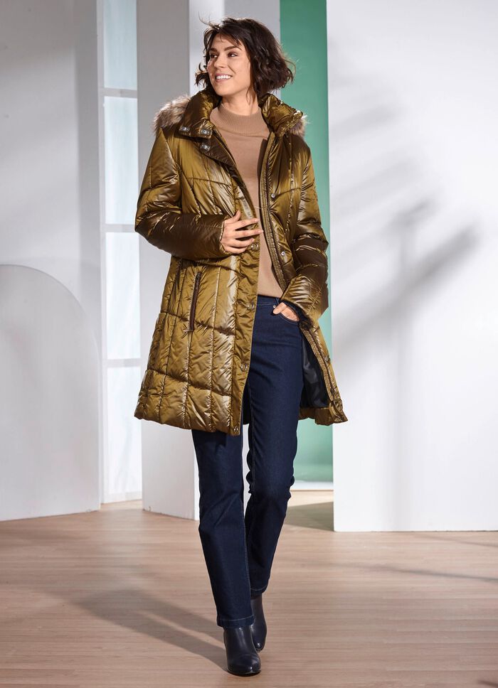 Kort kappa med elastiska vindjacke&auml;rmar 