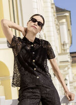 Spetsblus med skjortkrage 