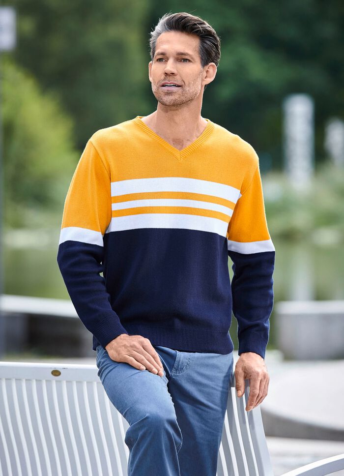 Trendig V-ringad tr&ouml;ja 