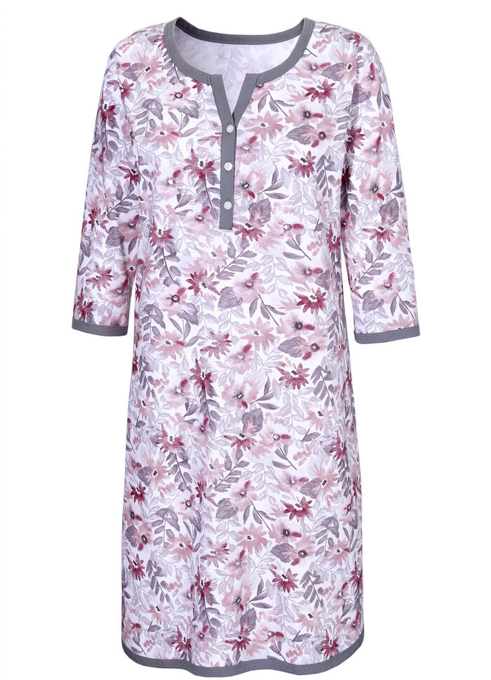 Nattlinne med knappsl&aring; och 3/4-&auml;rmar 