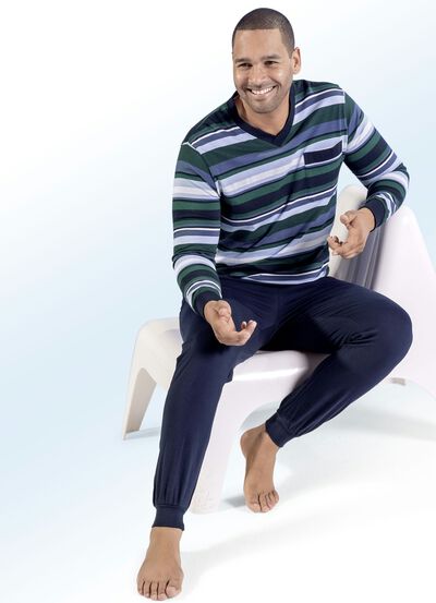 Pyjamas med V-ringning, garnfärgat randmönster, bröstficka och muddar, , large