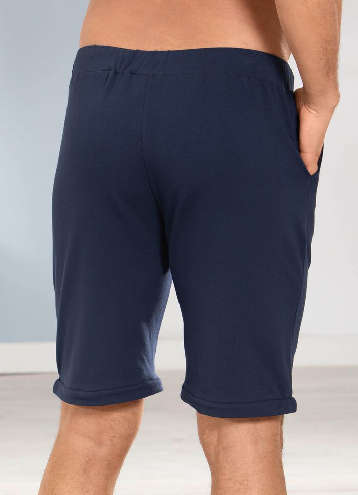 S&ouml;mn- och fritidsbyxor med olika b&auml;ralternativ 