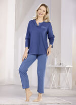 Pyjamas med knappslå och bröstficka 