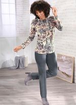 Tr&ouml;ja i finstickad kvalitet 