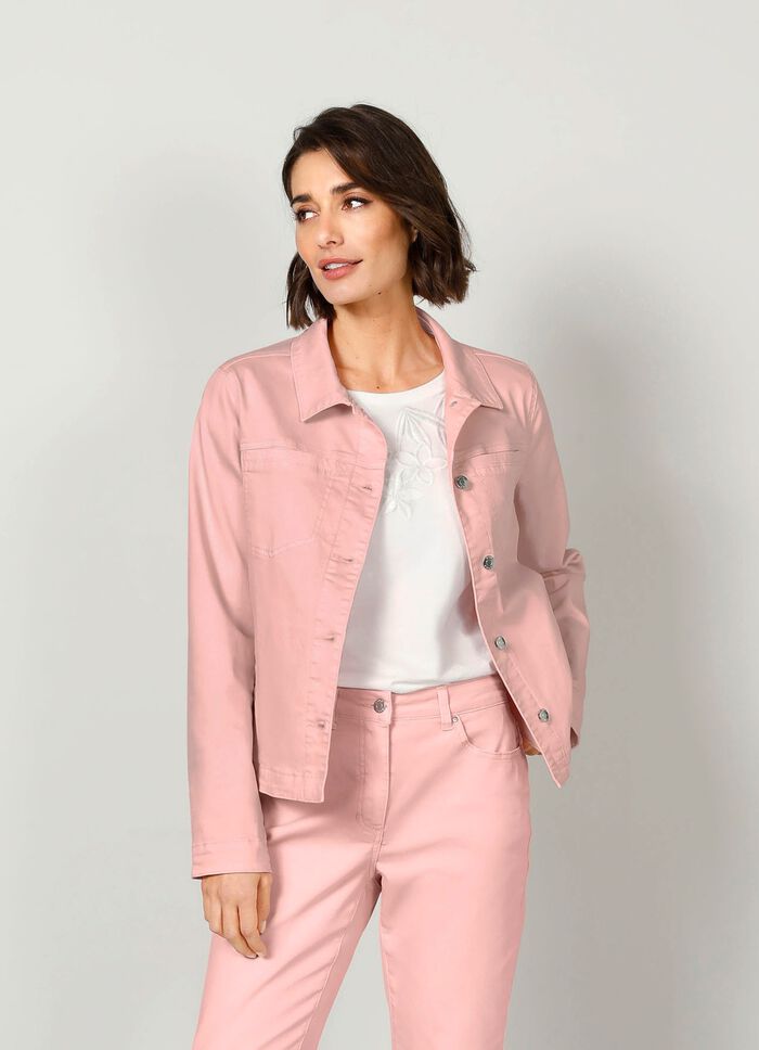 jeansjacka med stiltypiska s&ouml;mmar 