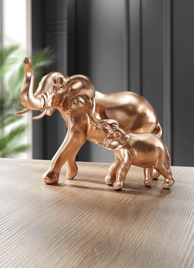 Målad elefantmamma med barn 