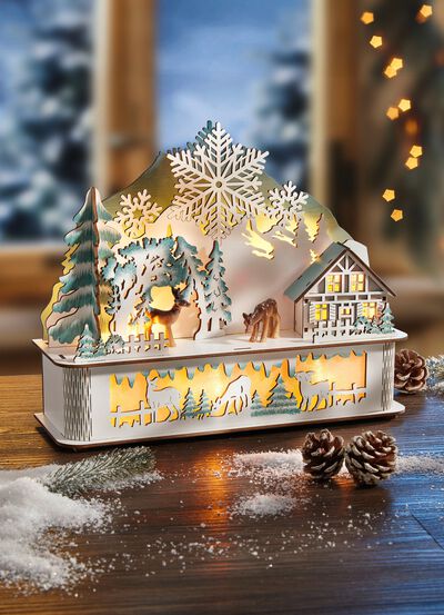 Upplyst tr&auml;dekoration 