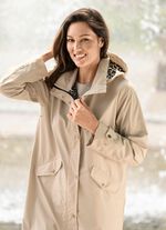 L&auml;tt A-linjeformad kappa 