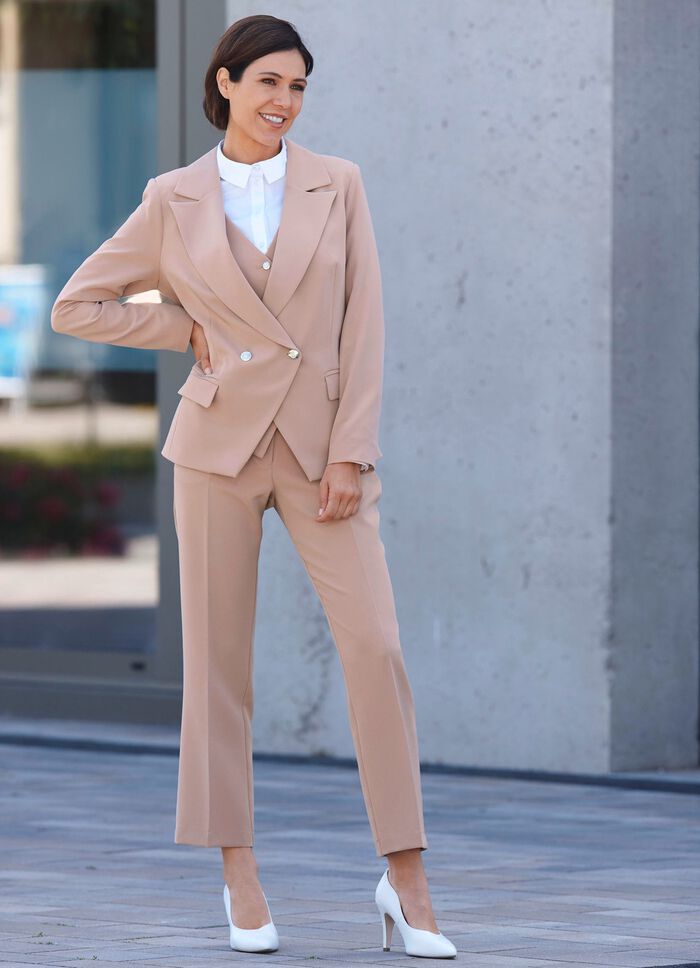 Byxdress med dubbelkn&auml;ppt kavaj 