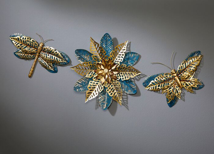 V&auml;ggdekoration i metall 