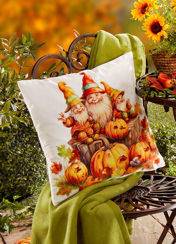 H&ouml;stligt kuddfodral i sammetslook 