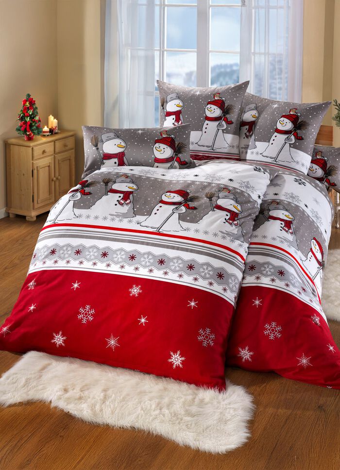 S&auml;ngkl&auml;desset i mjuk flanellkvalitet 