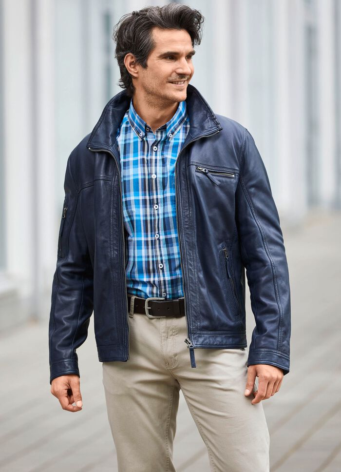 Kort skinnjacka med justerbara muddar 