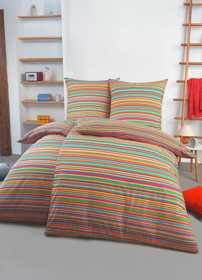 Dubbelsidigt tryckt s&auml;ngkl&auml;derset 