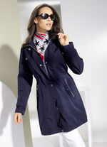 Funktionell kort kappa med avtagbar huva 