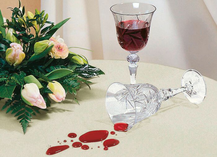 Bordsduk med fl&auml;ckskyddande yta AQUA