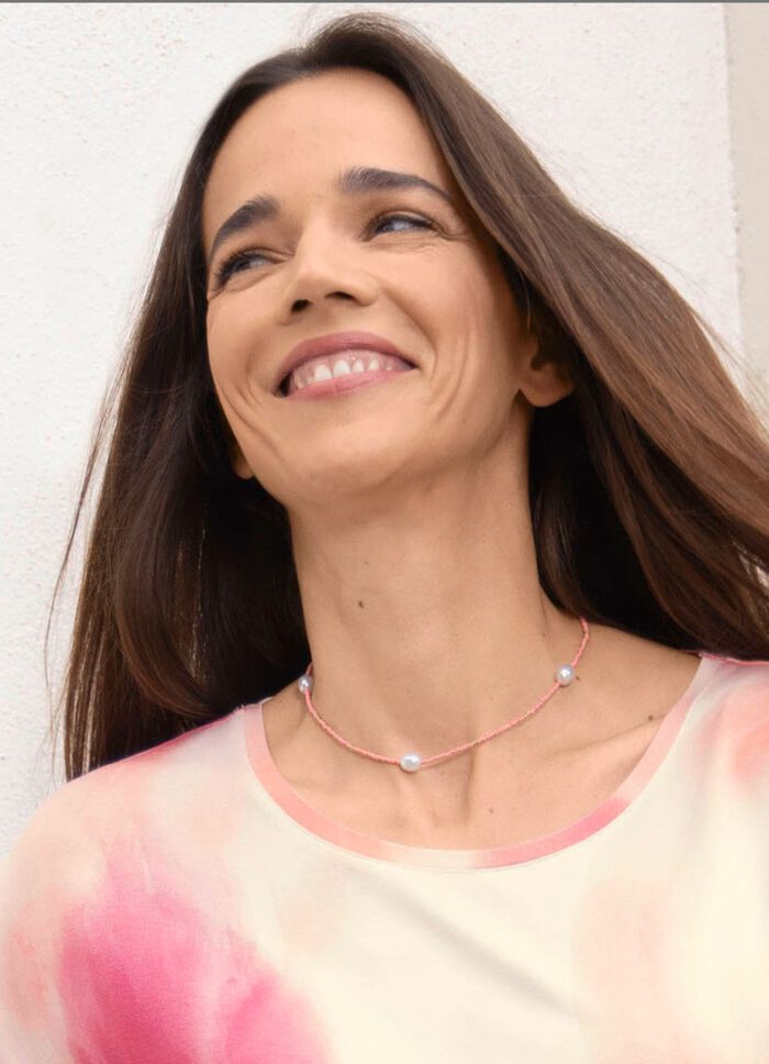 Halsband med p&auml;rlor 